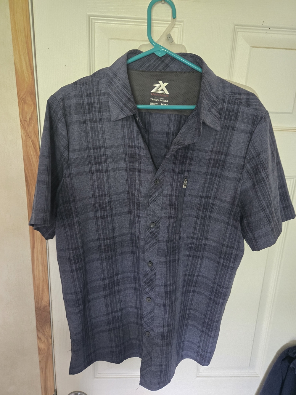 ZeroXposur Men’s Blue Plaid Short Sleeve Button-Down Shirt